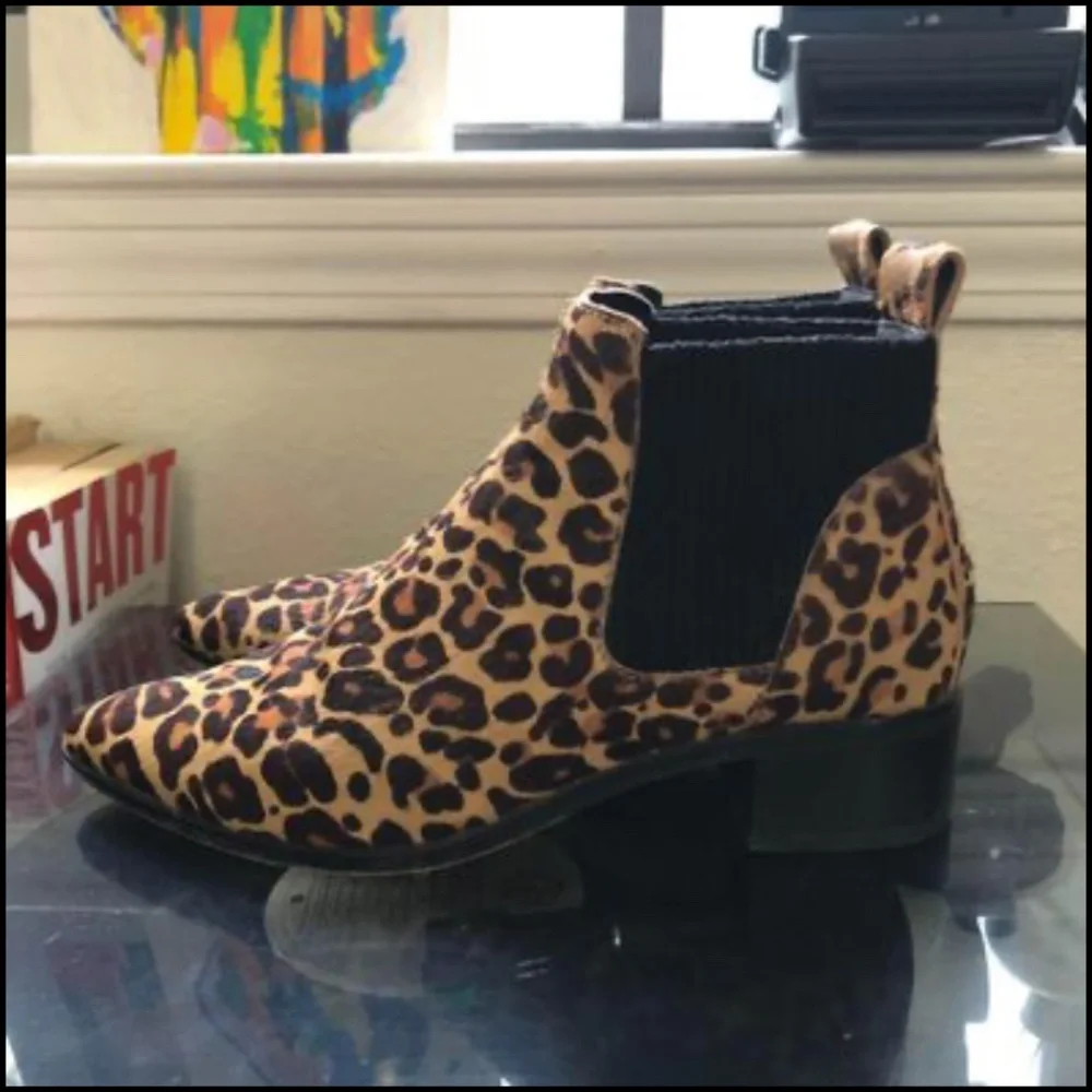 Dolce Vita Leapord print Chelsea boots - Picture 3 of 3